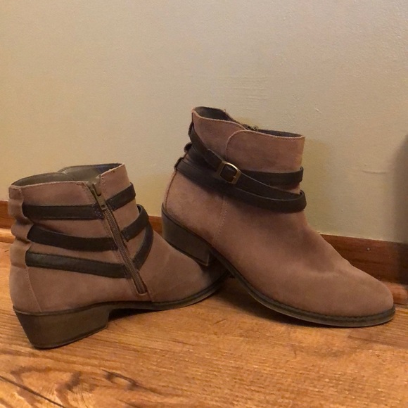 Stone Mountain Accessories Shoes - Women’s vegan ankle boots